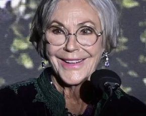 Най-богатата в света дава $116 млрд. за изкуство и образование, има собствен музей Най-богатата в света дава $116 млрд. за изкуство и образование, има собствен музей