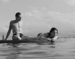 Чужд, а не "Чужденецът": За нас и за филма