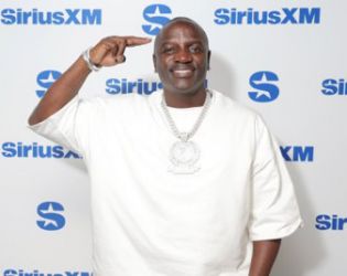 Арестуваха рапъра Akon в Атланта заради неизрядни документи
