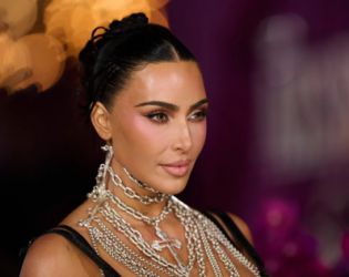 Нетното състояние на Ким Кардашиян достигна 1,9 млрд. долара