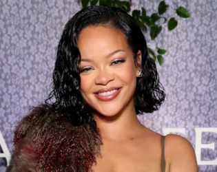 Риана направи история: първата чернокожа жена с два милиардни бизнеса