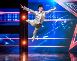 Полуфиналите на живо в „България търси талант“ започват тази неделя в 20:00 ч. по bTV