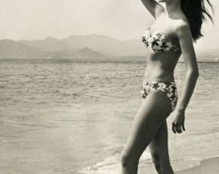 Как Брижит Бардо шокира света с бикини на фестивала в Кан