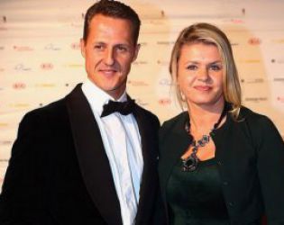 Легендата на Формула 1 Михаел Шумахер вече не е прикован към леглото