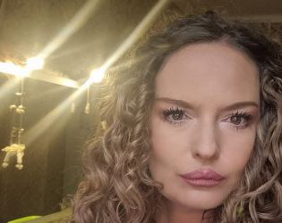 €10 за 1,5км с такси или избити зъби: Актриса се изповядва