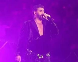 Азис критикува България, но печели над 1 млн от концерти и 20 бона на клубно участие