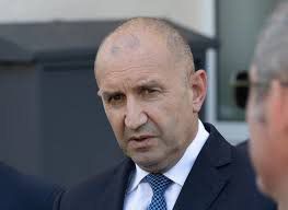 Радев ще използва 3-ти март, за да се обяви