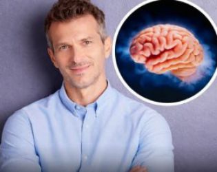 Мозъците на мъжете не достигат умствен връх и зрялост до късните им 50 години