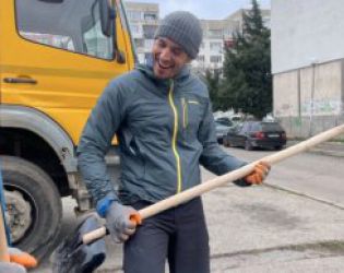 Терзиев дава на Титан 70% повече от обещаното и много над парите на общинското дружество за чистота: