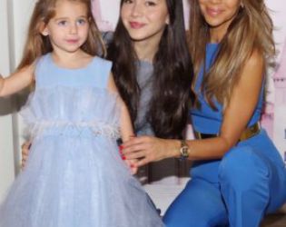 Ивайла с нова благотворителна разпродажба на топмарки: Избор по време избори