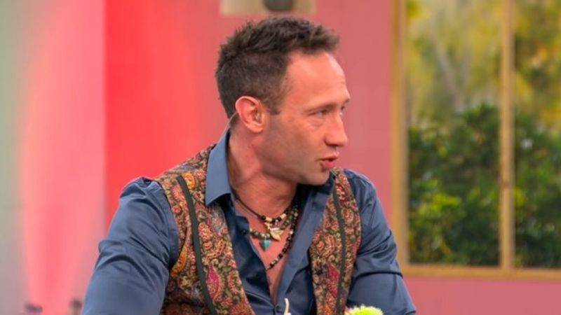 Джорджина има диаманти, Криси Патрашкова рокли, а аз имам кредити – и си ги изплащам: Дарин Ангелов