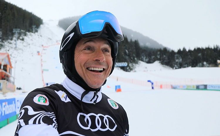 Уилям Абади в Банско – мистериозна визита на звездата от „Emily in Paris“