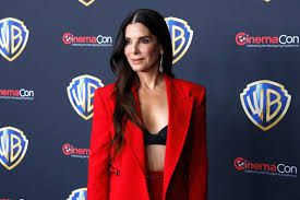 Сандра Бълок дебютира в Instagram и събра над 4 милиона последователи