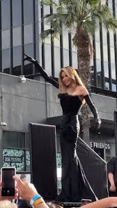 Ла Тоя Джаксън впечатли с много слаба фигура на премиерата на филма за Майкъл Джаксън