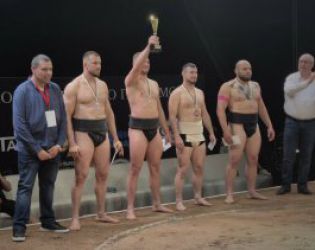 Нова звезда в бг сумото: Виктор Костов с 2 титли на държавното първенство (ВИДЕО)