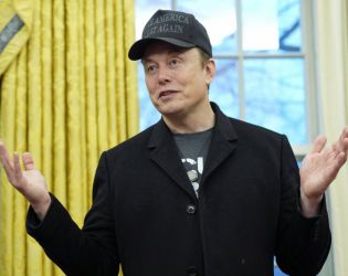Първият ТРИЛИОНЕР в историята е Мъск: Бърз факт
