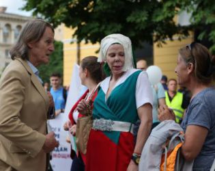 Княгиня Калина във вихъра: ВИДЕО НА ДЕНЯ