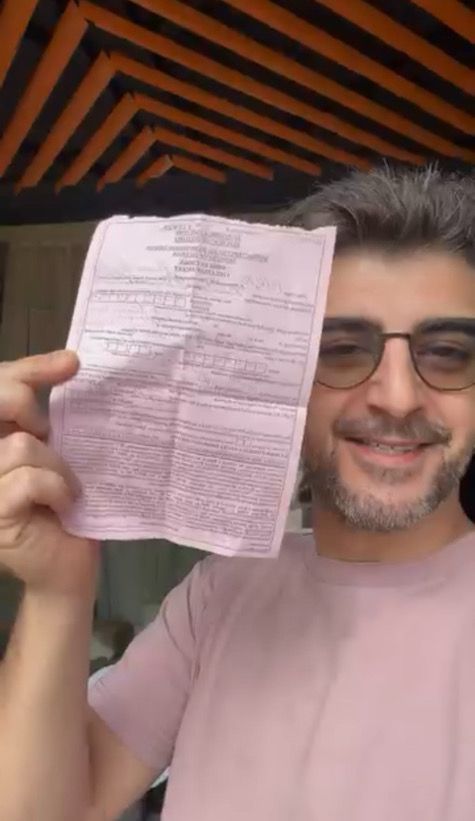 Сашо Кадиев отнесе глоба! Снима се докато шофира с дъщеря си