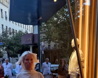 Ревю на Съборна от Peserico: ФОТО НА ДЕНЯ