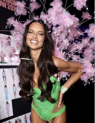 Бекстейдж снимки от шоуто на Victoria’s Secret – не можете да ги видите другаде