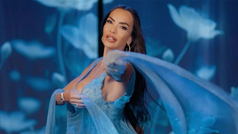 Лияна изпълни последното желание на баща си с песен за България