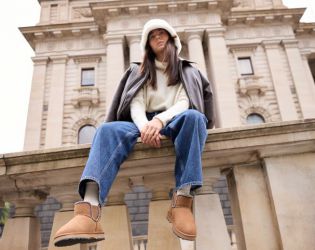 Защо обувките UGG остават абсолютният фаворит за ноемврийския студ