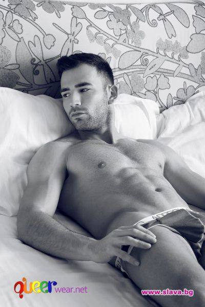 slava.bg : QueerWear.Net съблече Атанас Месечков за фамозно бельо slava.bg : QueerWear.Net съблече Атанас Месечков за фамозно бельо