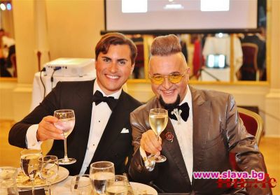 slava.bg : Организаторът лорд Минчев с приятеля си младият милионер Реаеф, познат и от шоуто на Доналд Тръмп Стажантът slava.bg : Организаторът лорд Минчев с приятеля си младият милионер Реаеф, познат и от шоуто на Доналд Тръмп Стажантът