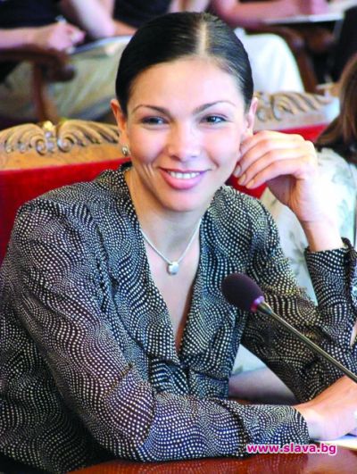 slava.bg : Юлияна Дончева 3 slava.bg : Юлияна Дончева 3