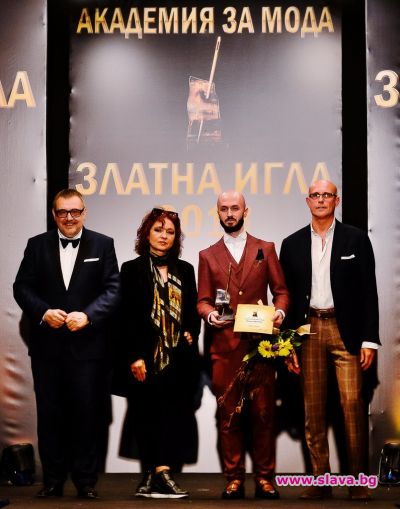 slava.bg : Проф. Любомир Стойков, Мариела Гемишева, Иван Донев и Алберто Веделаго slava.bg : Проф. Любомир Стойков, Мариела Гемишева, Иван Донев и Алберто Веделаго