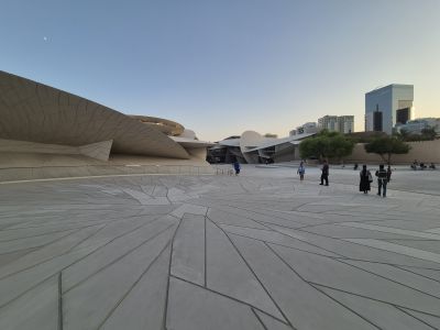 slava.bg : Катарската Пустинна роза на Нувел: Щастието от архитектурата slava.bg : Катарската Пустинна роза на Нувел: Щастието от архитектурата
