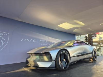 slava.bg : Само се кара: Peugeot Inception тръгва тази година