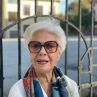 Райна Кабаиванска пред училище „Васил Априлов“ — София, октомври 2026