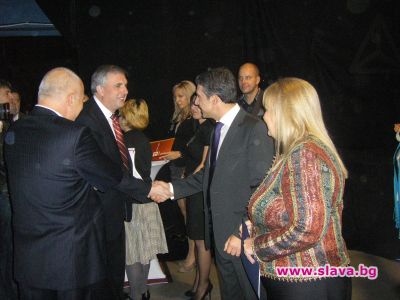 slava.bg : Росен Плевнелиев, Ивайло Калфин, Левон Хампарцумян, Славка Бозукова slava.bg : Росен Плевнелиев, Ивайло Калфин, Левон Хампарцумян, Славка Бозукова