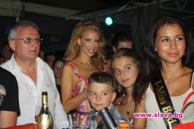 slava.bg : Ирен Онтева, Христо Сираков и Miss Bad Giril 2011 slava.bg : Ирен Онтева, Христо Сираков и Miss Bad Giril 2011