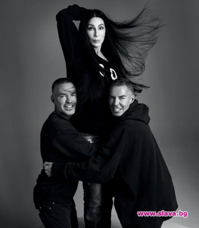 73-годишната Шер е новото лице на Dsquared2