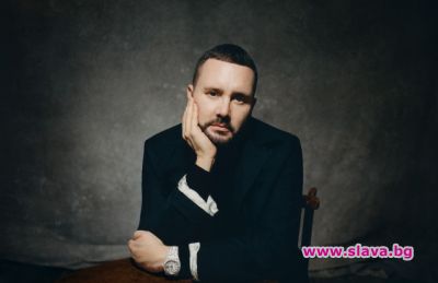 Ким Джоунс поема Фенди