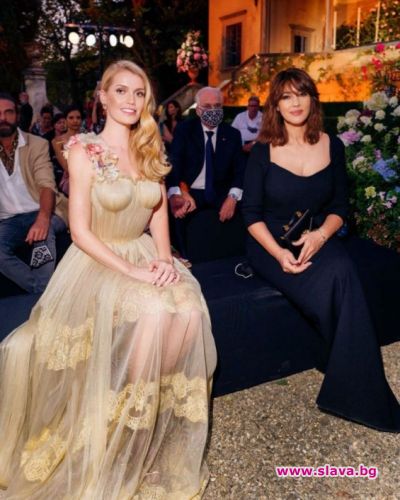 Моника Белучи аплодира Dolce&Gabbana